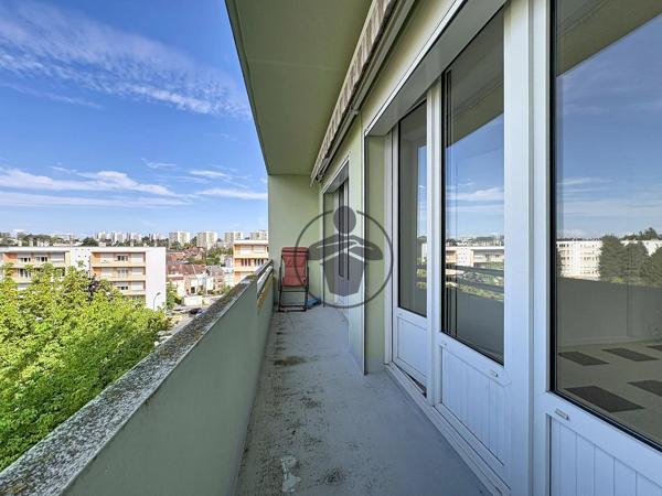 Location                                                      Appartement
                        
                     3 pièces                      55 m2                     à Saint-Quentin