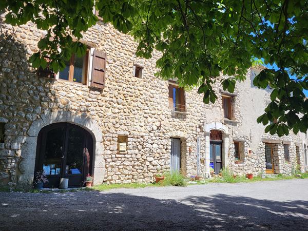 Gites et Chambres d'hôtes Saint Geniez 538 m2 Alpes de Haute Provence