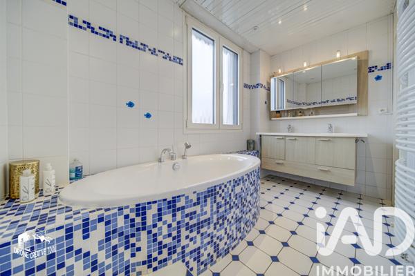 Maison à vendre 10 pièces 212 m² Montigny-lès-Metz