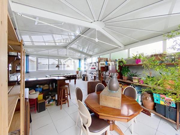 Maison avec appartement indépendant à Saintes