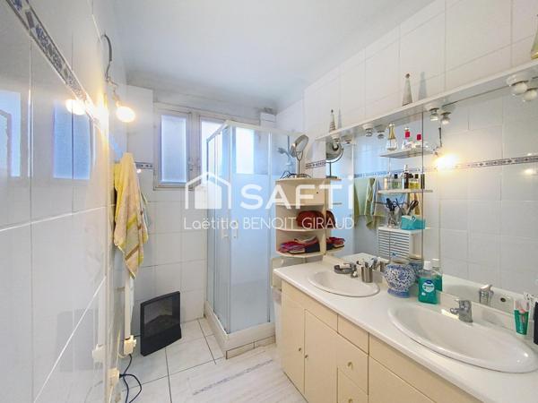 Maison avec appartement indépendant à Saintes