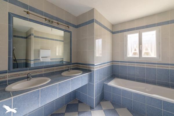 Maison à vendre |  Roquefort |  5 pièces | 130 m²