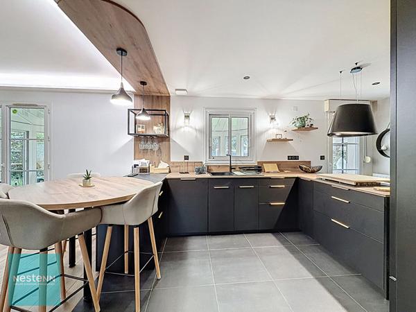 Amboise maison en parfait état, 180m², 5 chambres.