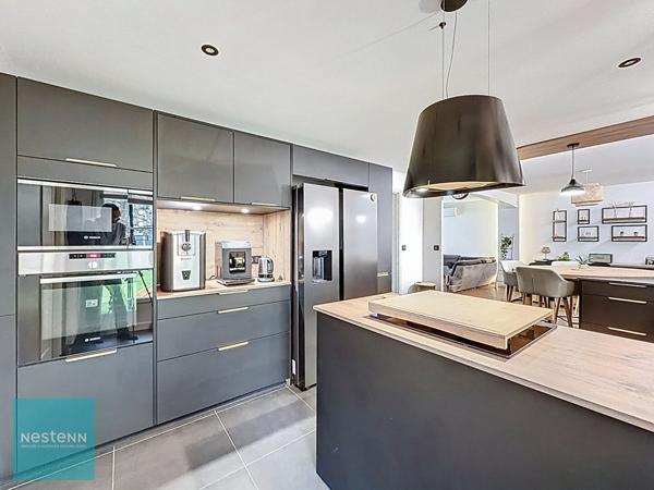 Amboise maison en parfait état, 180m², 5 chambres.