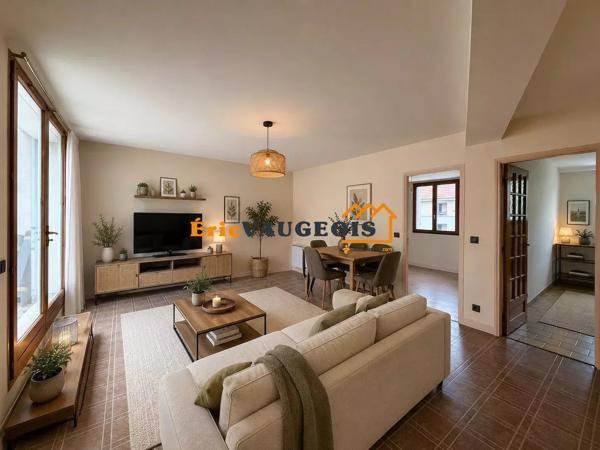 Vente                                                      Appartement
                        
                     2 pièces                      54 m2                     à Coulommiers