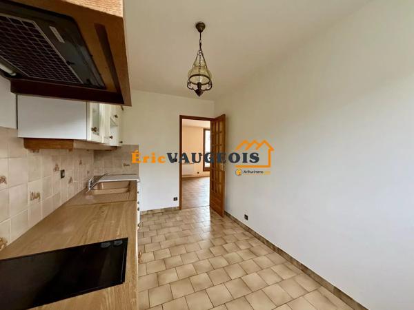 Vente                                                      Appartement
                        
                     2 pièces                      54 m2                     à Coulommiers