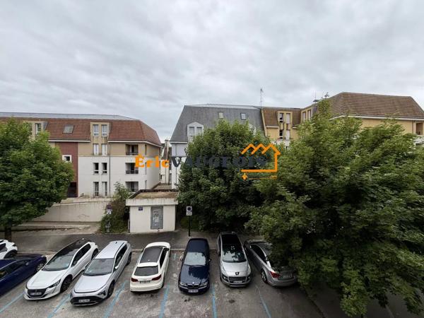 Vente                                                      Appartement
                        
                     2 pièces                      54 m2                     à Coulommiers