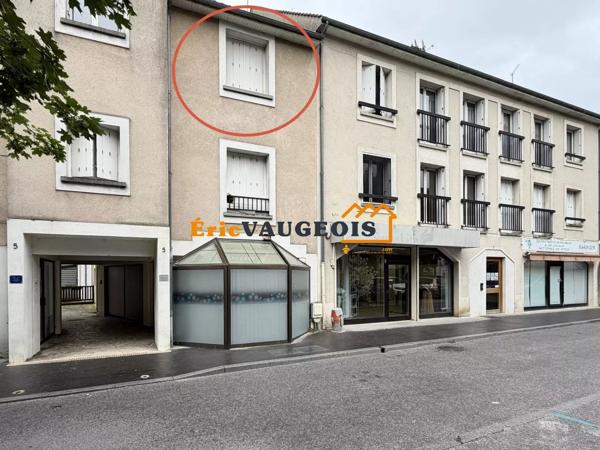 Vente                                                      Appartement
                        
                     2 pièces                      54 m2                     à Coulommiers