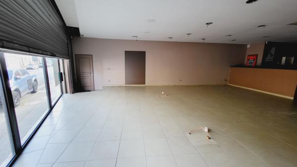 LOCAL QUARTIER 4 CHEMINS 200M² - CARCASSONNE