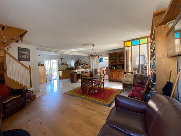 Maison  6 pièce(s) 136 m2
