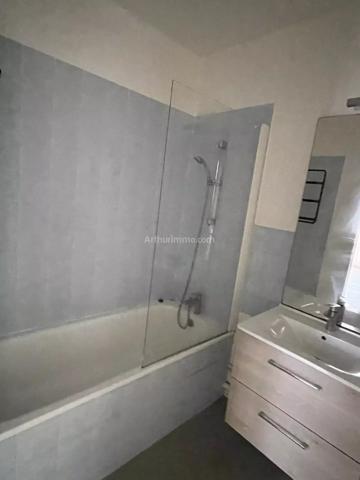 Vente                                                      Appartement
                        
                     2 pièces                      48 m2                     à Rennes