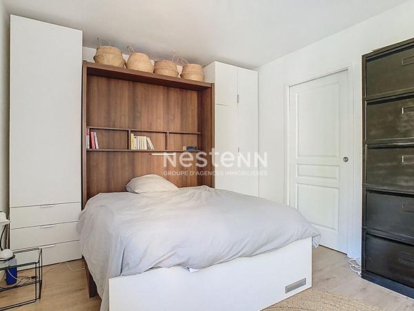 ISSY-LES-MOULINEAUX - ILE SAINT GERMAIN - Appartement 1 pièce(s) 29.04 m2 avec balcon et place de parking