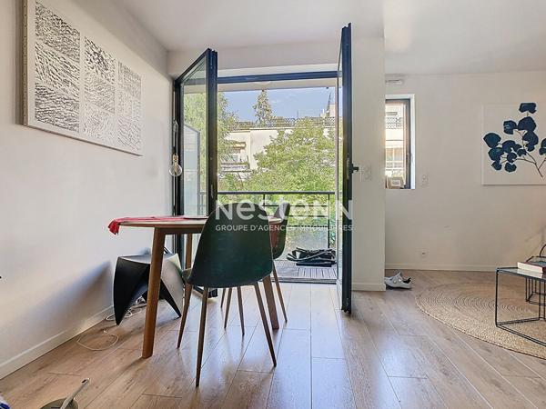 ISSY-LES-MOULINEAUX - ILE SAINT GERMAIN - Appartement 1 pièce(s) 29.04 m2 avec balcon et place de parking