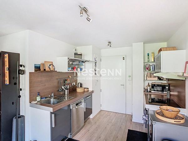 ISSY-LES-MOULINEAUX - ILE SAINT GERMAIN - Appartement 1 pièce(s) 29.04 m2 avec balcon et place de parking