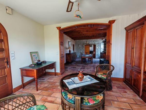 Maison à Royan, 17200 - 8 pièces 210m²