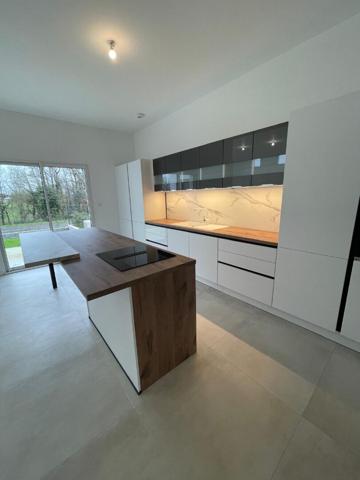 Maison Le Bignon 6 pièce(s) 143.90 m2