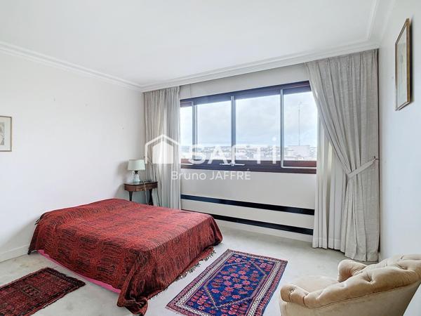 Appartement Paris 75015 – 106 m²- terrasse 14 m² - 3/4 ch - Sans vis-à-vis