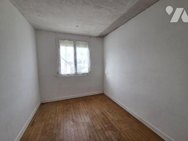 CHASSEMY : MAISON IDEAL POUR PREMIER ACHAT OU INVESTISSEMENT LOCATIF

Venez découvrir le pote...