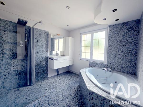 Maison à vendre 6 pièces 117 m² Saint-Jean-de-la-Ruelle