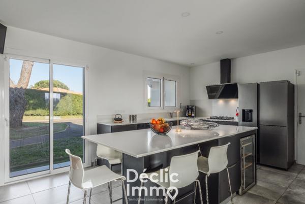 Vente maison Bouliac, 195m² 8 pièces 995 000€ avec piscine