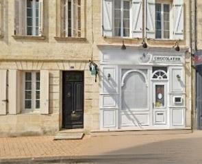 La Brède (33650) A VENDRE AU CENTRE DE LA BREDE DANS UNE MAISON EN PIERRE: BOUTIQUE ET HABITATION