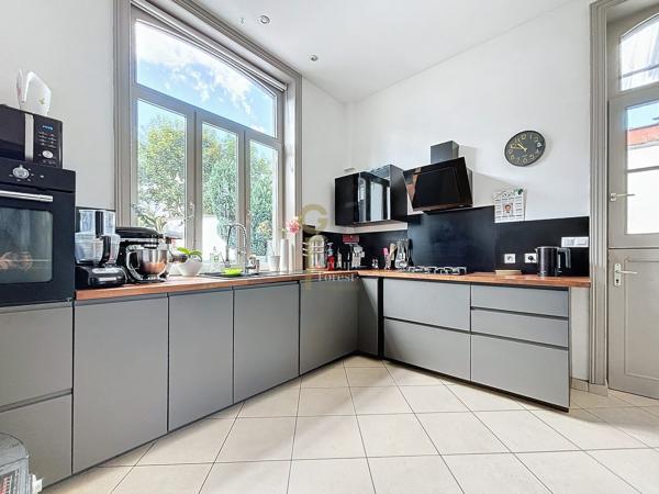 Superbe maison flamande avec dépendance