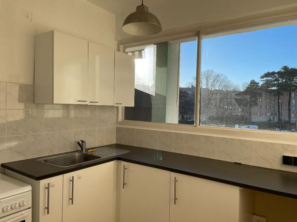 Appartement Chatenay Malabry 2 pièce(s) 49 m2 loué - Ref : 63