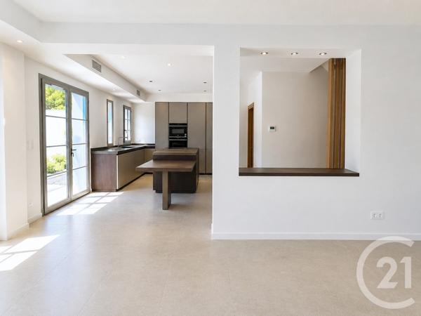 Appartement T5 à vendre  5 pièces - 162,05 m 2   BIARRITZ  - 64