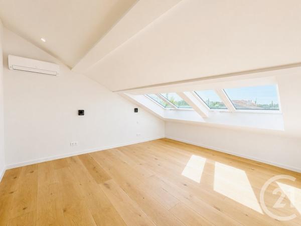 Appartement T5 à vendre  5 pièces - 162,05 m 2   BIARRITZ  - 64