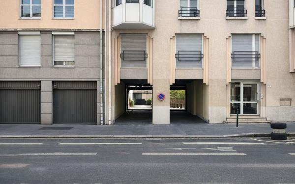 Stationnement à vendre    13 m2 Lyon 7