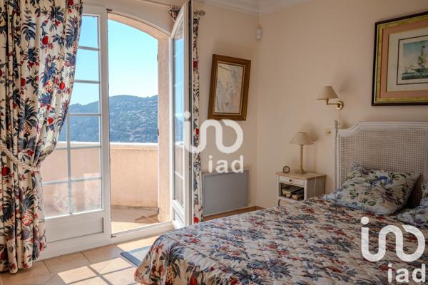 Demeure 7 pièces de 250 m² à Théoule-sur-Mer (06590)