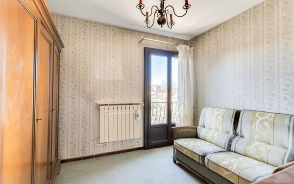 Appartement à vendre    3 pièces • 60,56 m2 Marseille 12