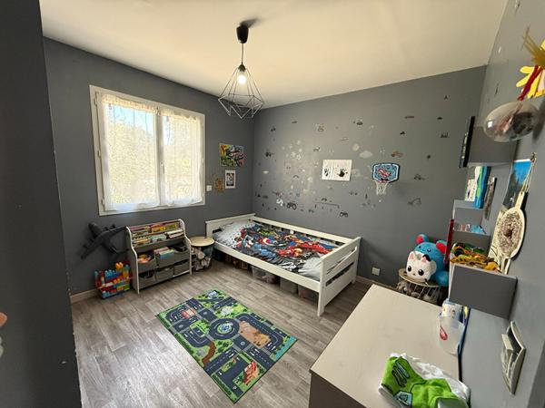 MAISON DE PLAIN PIED AVEC PISCINE A GREZES - CARCASSONNE