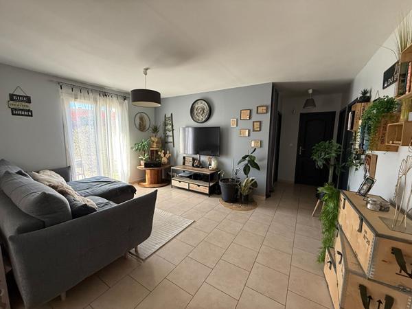 MAISON DE PLAIN PIED AVEC PISCINE A GREZES - CARCASSONNE