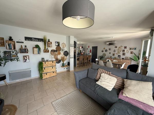 MAISON DE PLAIN PIED AVEC PISCINE A GREZES - CARCASSONNE