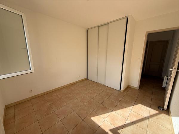 MAISON DE PLAIN PIED 3 CHAMBRES JARDIN ET GARAGE