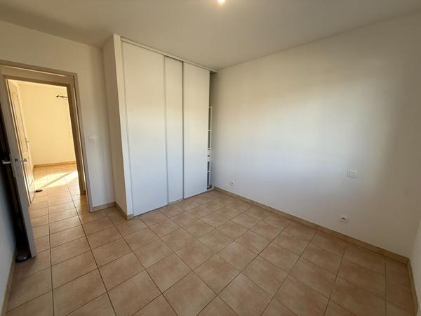 MAISON DE PLAIN PIED 3 CHAMBRES JARDIN ET GARAGE