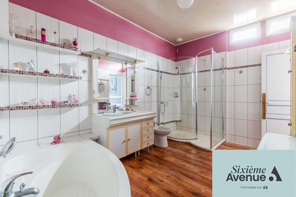 Maison 8 pièces 220 m2