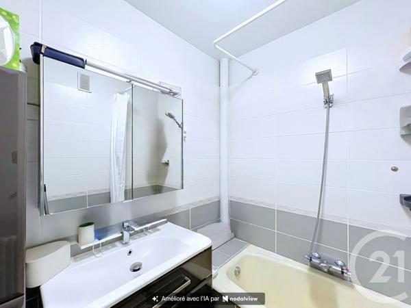 Appartement F5 à vendre  5 pièces - 81,57 m 2   CHOISY LE ROI  - 94