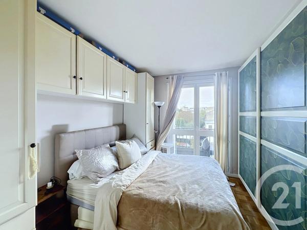 Appartement F5 à vendre  5 pièces - 81,57 m 2   CHOISY LE ROI  - 94