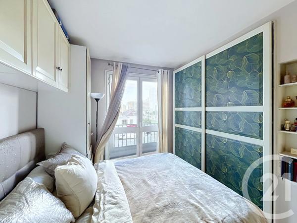 Appartement F5 à vendre  5 pièces - 81,57 m 2   CHOISY LE ROI  - 94
