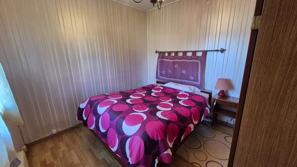 Chalet lumineux, climatisé, 2 chambres avec jardin.