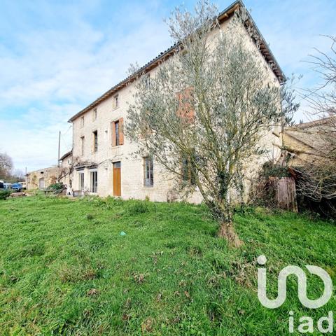 Maison rustique 8 pièces de 150 m² à Brioux-sur-Boutonne (79170)