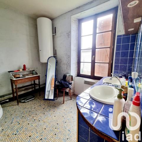 Maison rustique 8 pièces de 150 m² à Brioux-sur-Boutonne (79170)