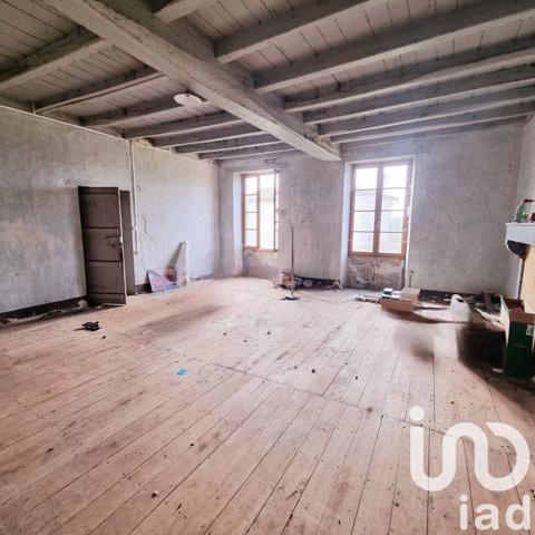 Maison rustique 8 pièces de 150 m² à Brioux-sur-Boutonne (79170)