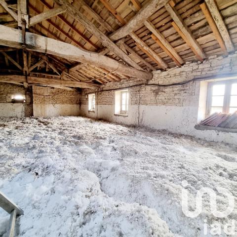 Maison rustique 8 pièces de 150 m² à Brioux-sur-Boutonne (79170)