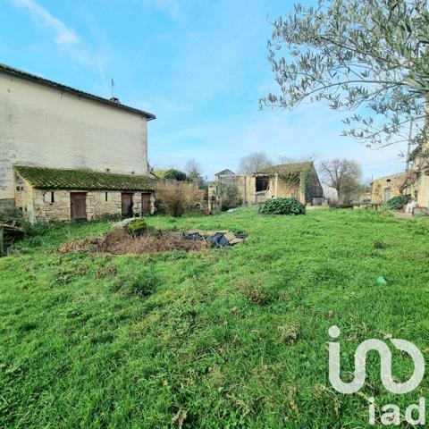 Maison rustique 8 pièces de 150 m² à Brioux-sur-Boutonne (79170)