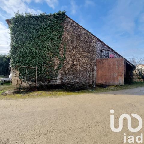 Maison rustique 8 pièces de 150 m² à Brioux-sur-Boutonne (79170)
