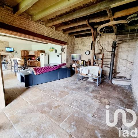 Maison rustique 8 pièces de 150 m² à Brioux-sur-Boutonne (79170)