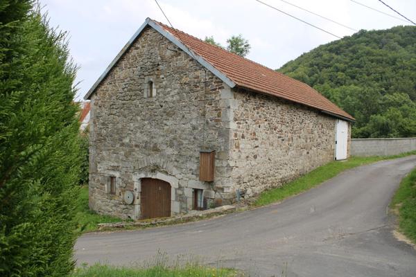 JOLIE GRANGE Menet (15400)